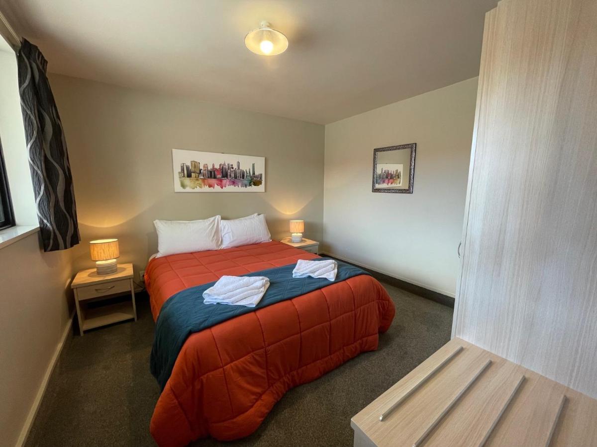 Sierra Motel And Apartments 오마라마 외부 사진